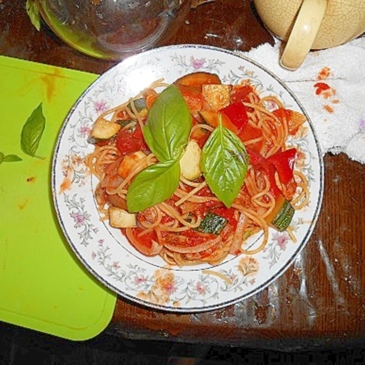 夏野菜のボンゴレロッソ?